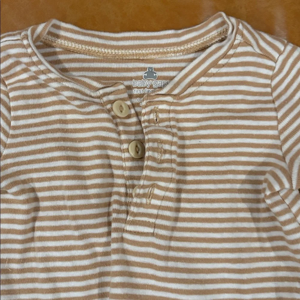 GAP baby beige
